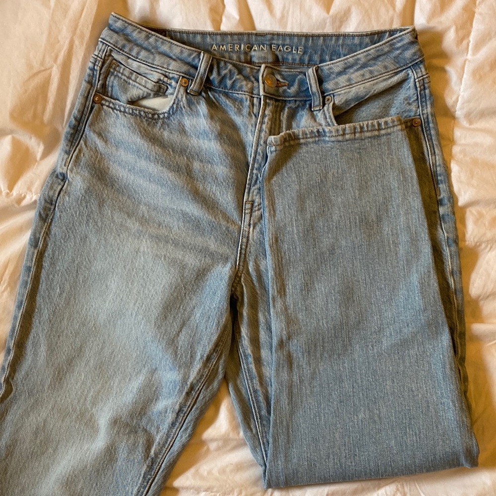 American Eagle Mom Jeans